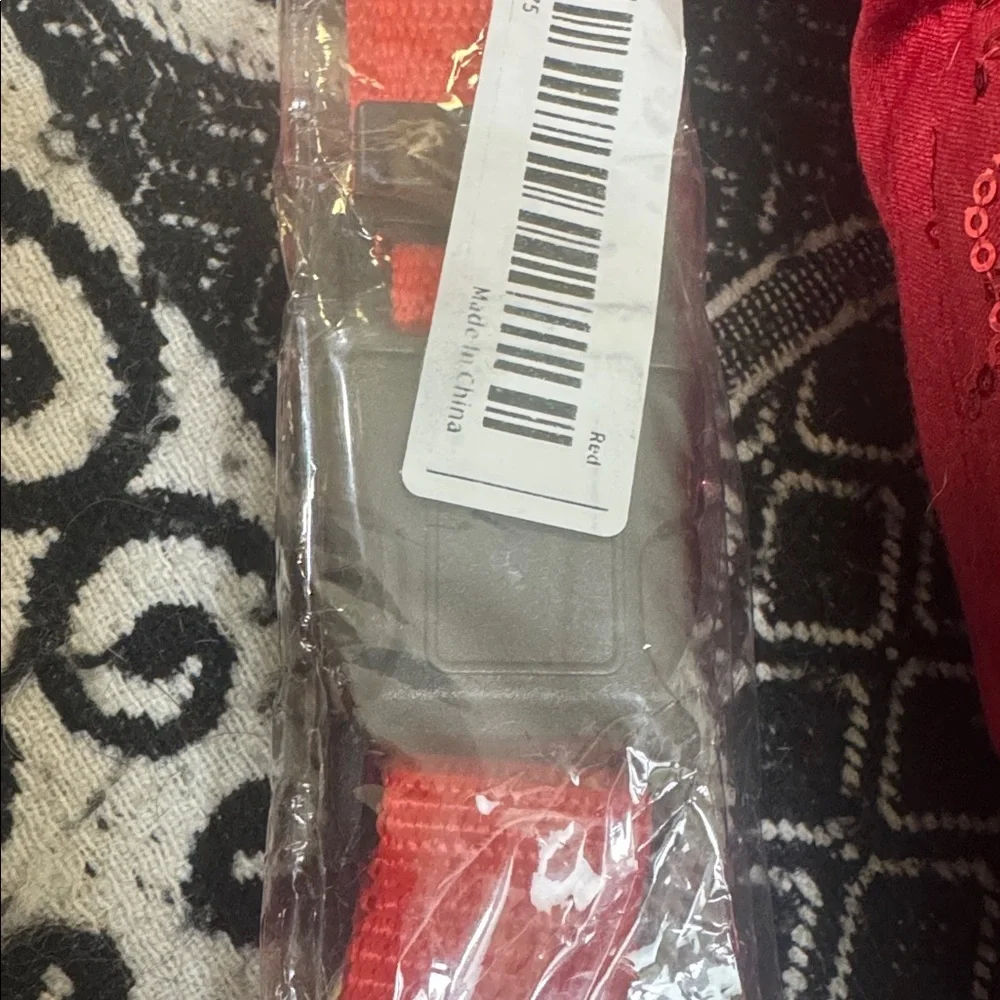 NWT Red Dog Collar and Leash. Never been opened. Has a lot of adjustment pieces.